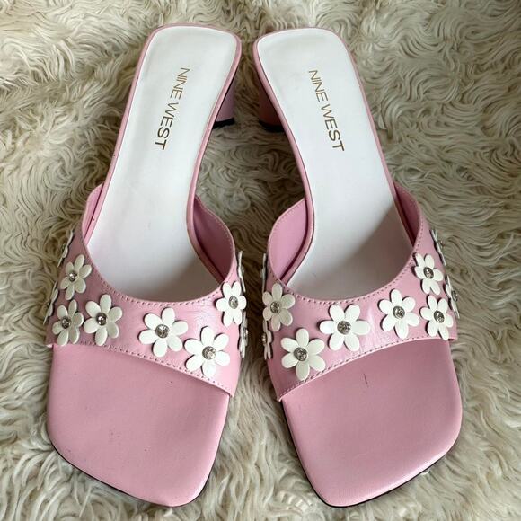 Y2K Pink Leather Rhinestone Daisy Sandals size 6 - Picture 3 of 8